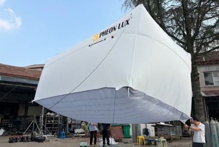 PHEONLUX Unveils Professional-Grade Helium-Filled Lights for Film and Television